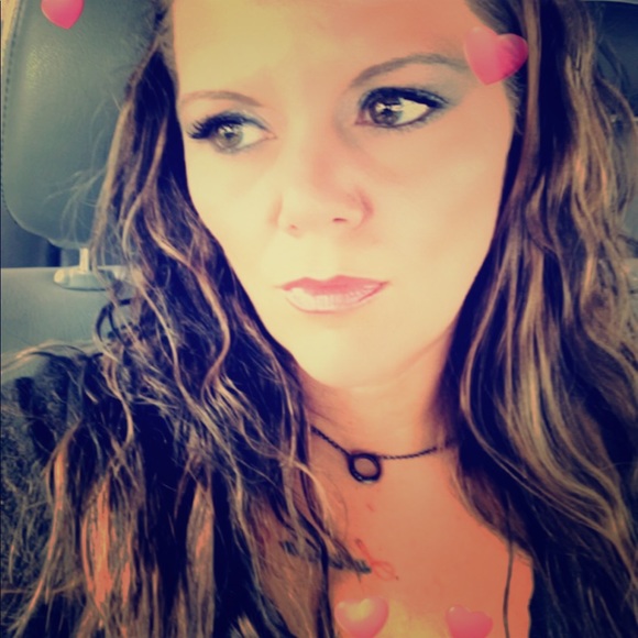 Meet your Posher, Susan - Picture 4 of 5